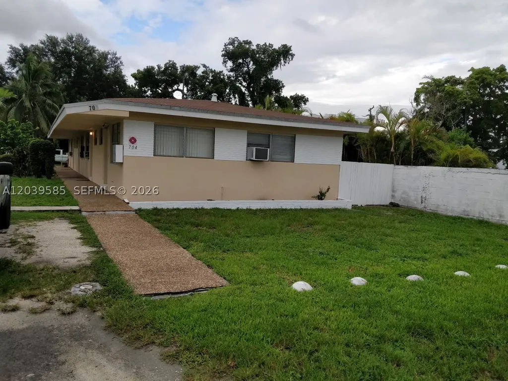 704 SE 21st Street Fort Lauderdale FL 33316