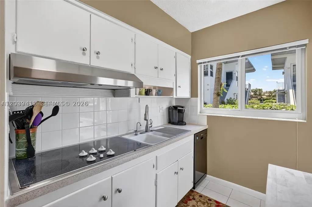 425 Bayshore Drive Fort Lauderdale FL 33304