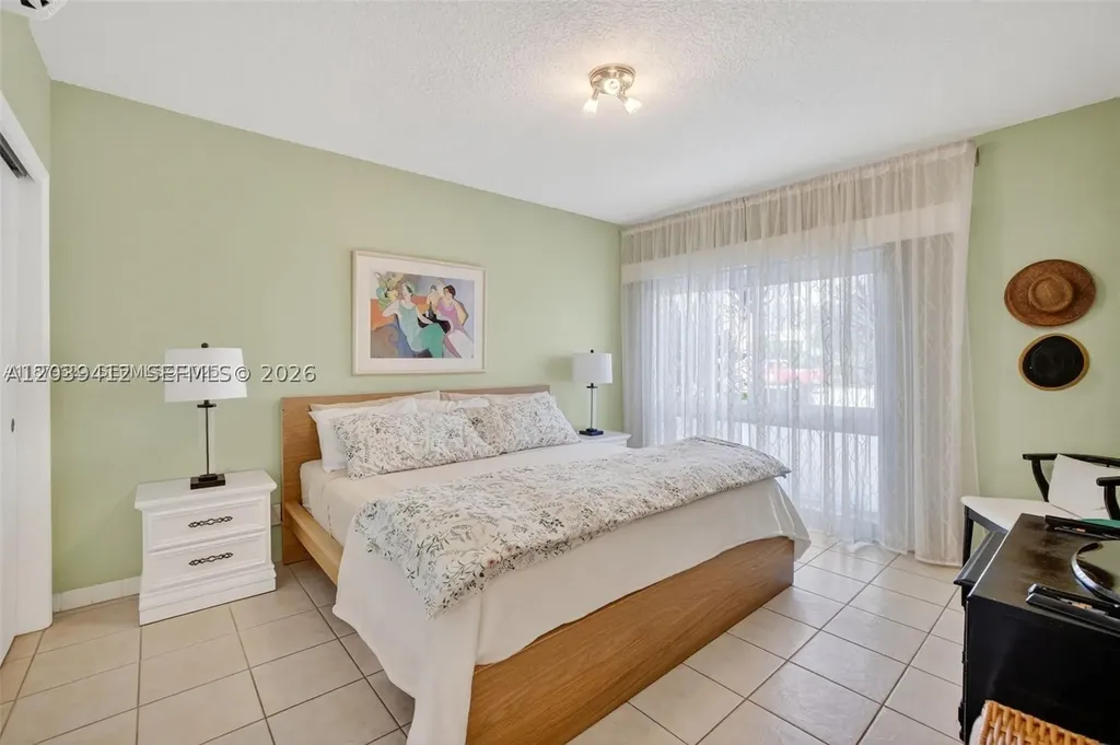 425 Bayshore Drive Fort Lauderdale FL 33304
