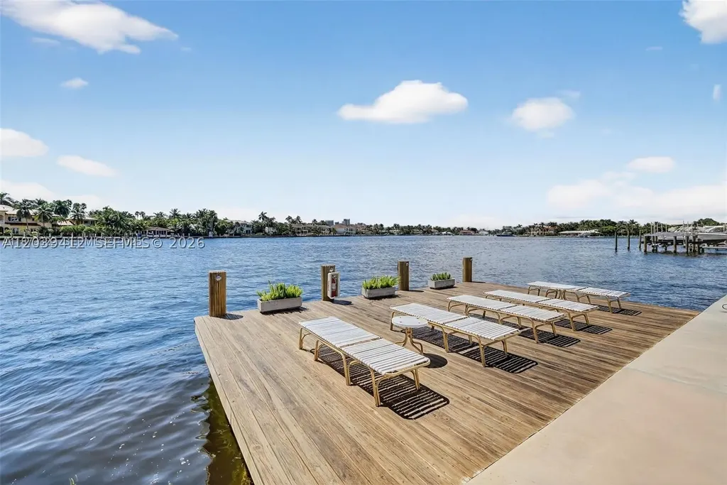 425 Bayshore Drive Fort Lauderdale FL 33304