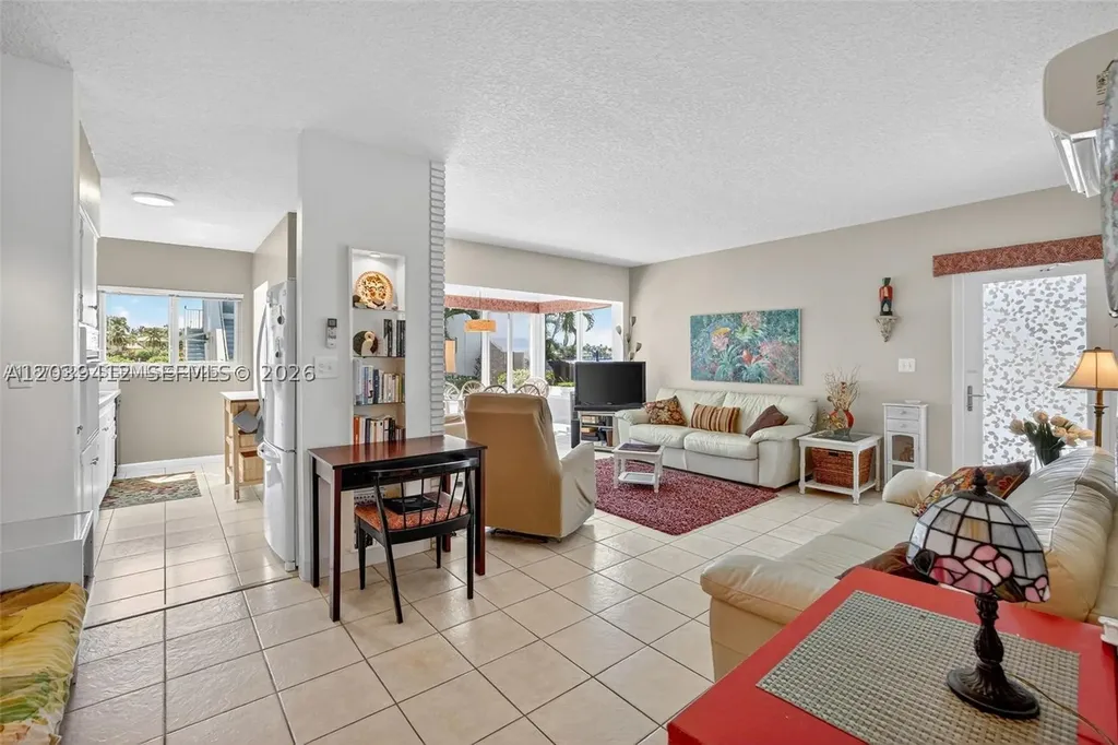 425 Bayshore Drive Fort Lauderdale FL 33304