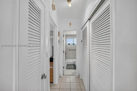 425 Bayshore Drive Fort Lauderdale FL 33304