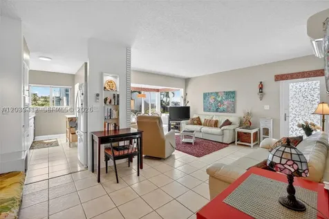 425 Bayshore Drive Fort Lauderdale FL 33304
