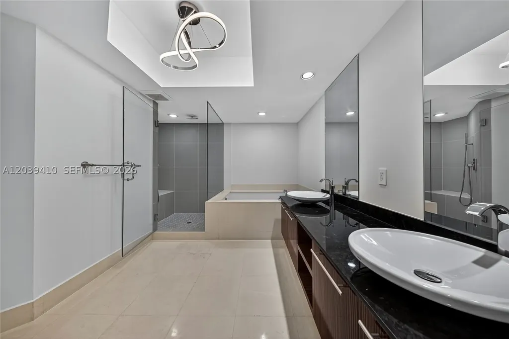 2711 S Ocean Drive Hollywood FL 33024