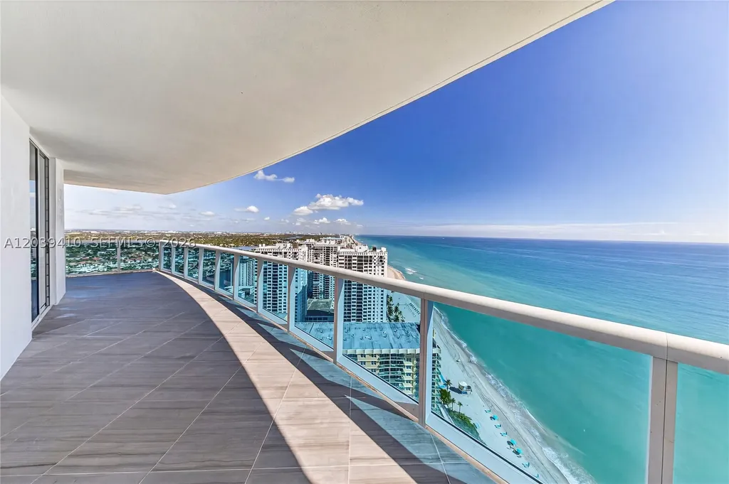 2711 S Ocean Drive Hollywood FL 33024