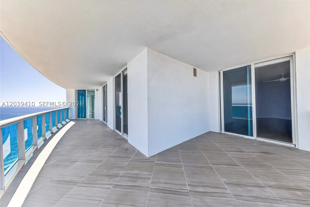 2711 S Ocean Drive Hollywood FL 33024