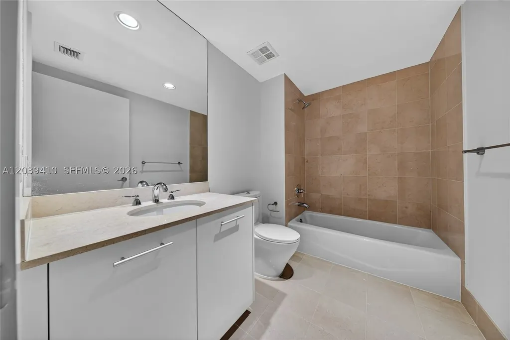 2711 S Ocean Drive Hollywood FL 33024