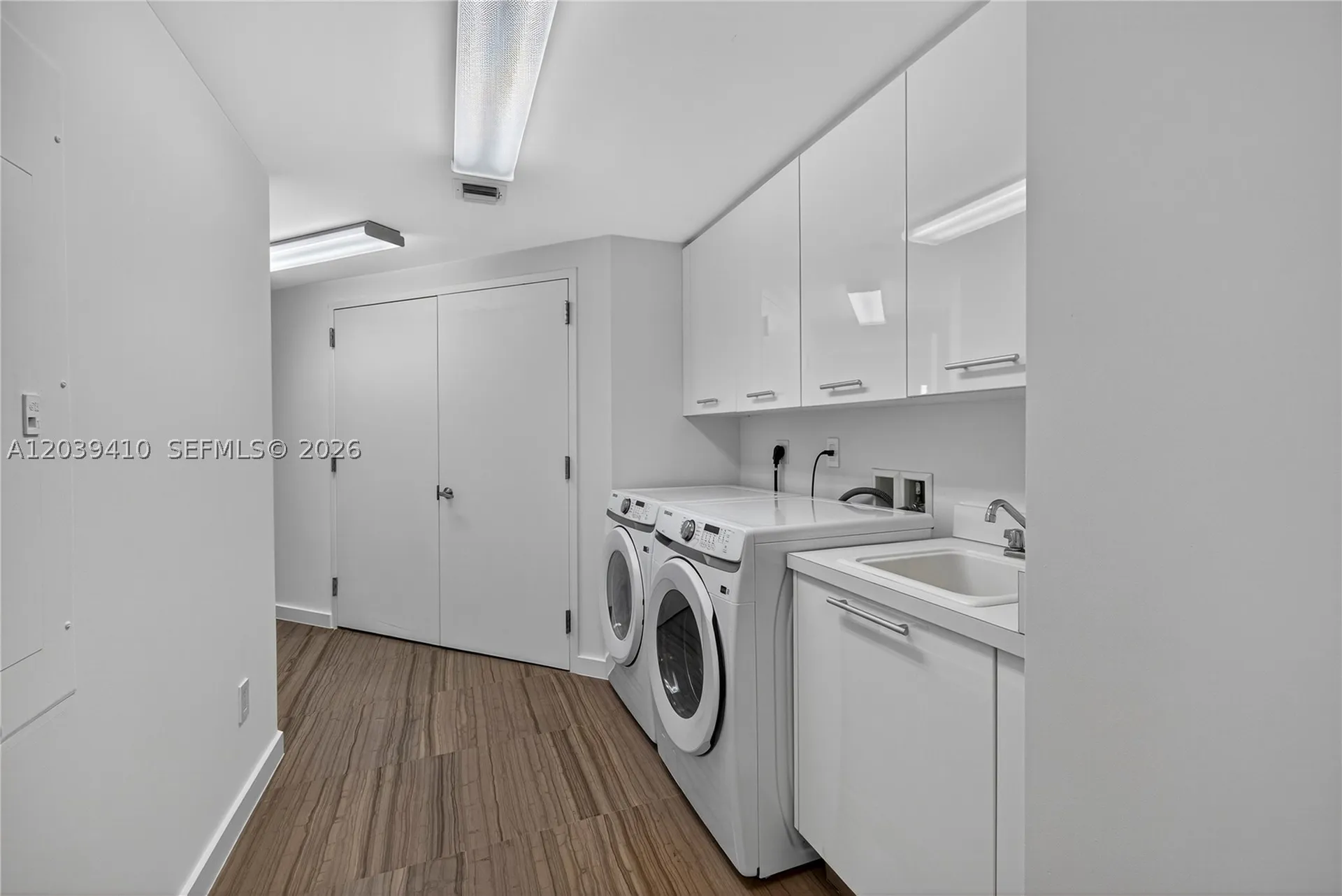 2711 S Ocean Drive Hollywood FL 33024