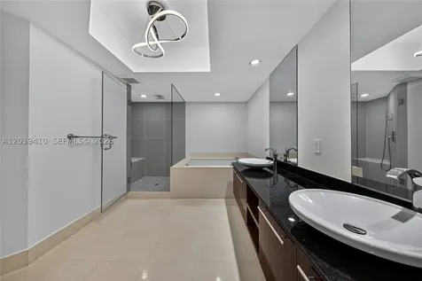 2711 S Ocean Drive Hollywood FL 33024