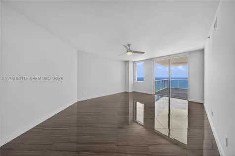 2711 S Ocean Drive Hollywood FL 33024