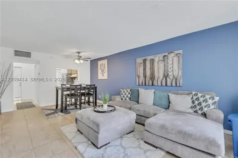 4025 N Federal Highway Oakland Park FL 33308