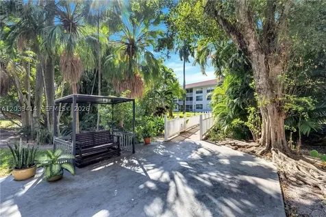 4025 N Federal Highway Oakland Park FL 33308