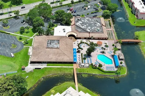 9281 Sunrise Lakes Boulevard Sunrise FL 33322