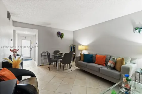 9281 Sunrise Lakes Boulevard Sunrise FL 33322