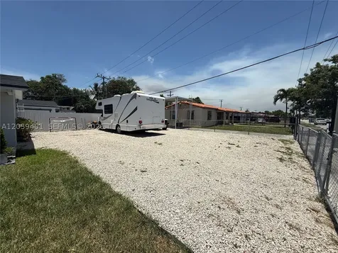 3320 E 10th Avenue Hialeah FL 33013