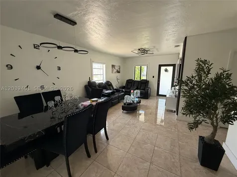 3320 E 10th Avenue Hialeah FL 33013