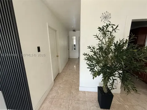 3320 E 10th Avenue Hialeah FL 33013