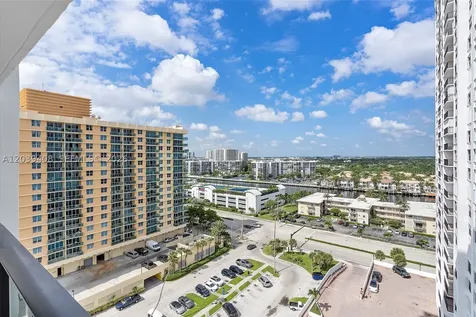 2301 S Ocean Drive Hollywood FL 33019