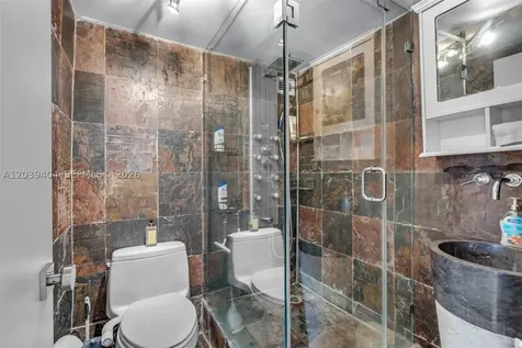 5401 Collins Avenue Miami Beach FL 33140