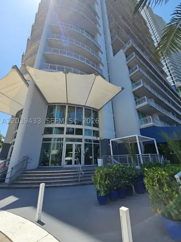 690 SW 1st Court Miami FL 33130