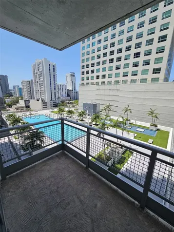 690 SW 1st Court Miami FL 33130