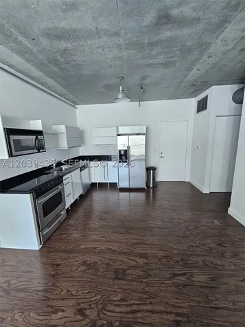 690 SW 1st Court Miami FL 33130