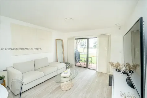9856 Nob Hill Lane Sunrise FL 33351