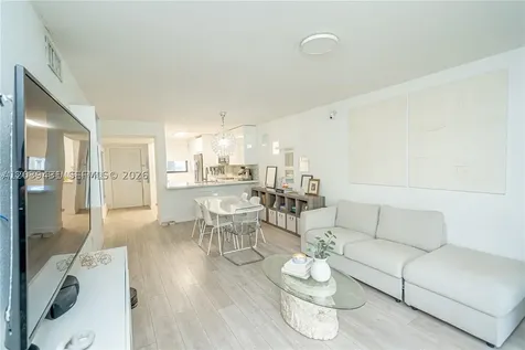 9856 Nob Hill Lane Sunrise FL 33351