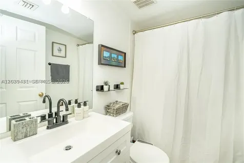 9856 Nob Hill Lane Sunrise FL 33351