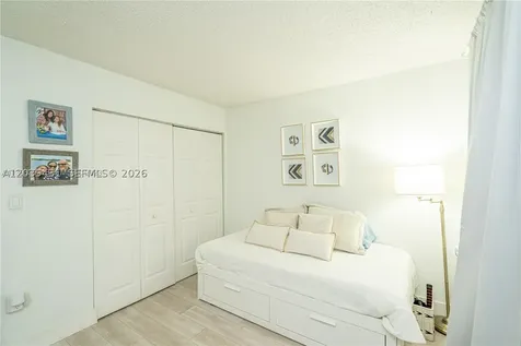 9856 Nob Hill Lane Sunrise FL 33351