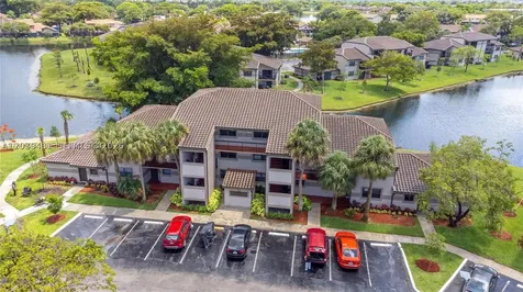 9856 Nob Hill Lane Sunrise FL 33351