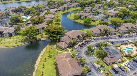 9856 Nob Hill Lane Sunrise FL 33351