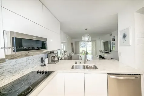 9856 Nob Hill Lane Sunrise FL 33351
