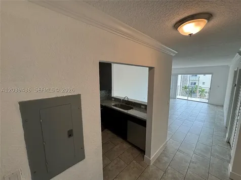 365 NE 125th Street North Miami FL 33161