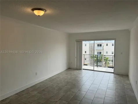 365 NE 125th Street North Miami FL 33161