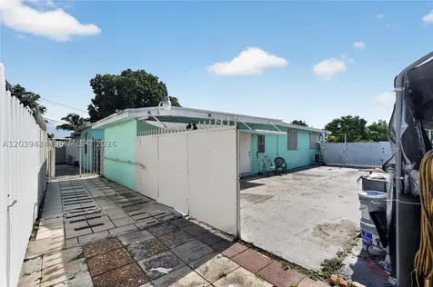Miami FL 33147