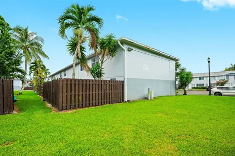1774 SW 81st Lane Davie FL 33324