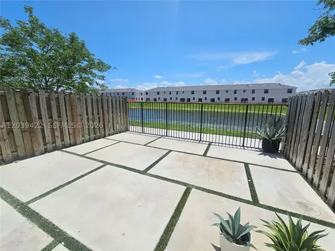 1473 NE 5th Avenue Florida City FL 33034