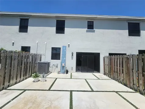 1473 NE 5th Avenue Florida City FL 33034