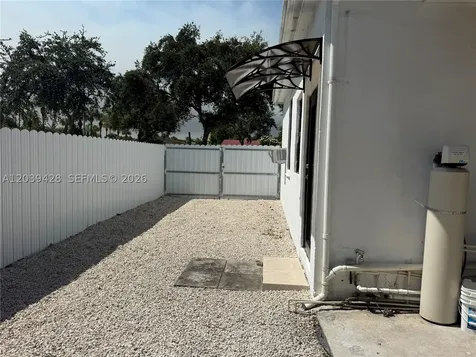 1880 NE 159th Street North Miami Beach FL 33162