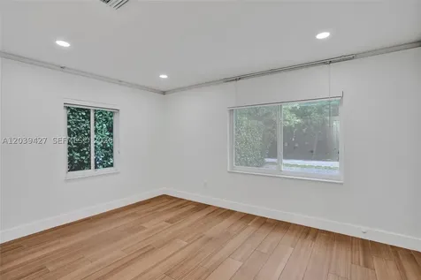 213 NE 43rd Street Miami FL 33137
