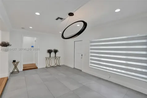 213 NE 43rd Street Miami FL 33137