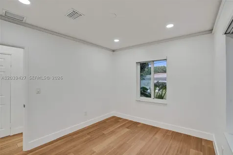213 NE 43rd Street Miami FL 33137