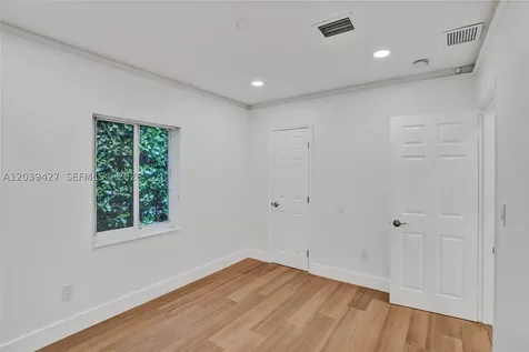 213 NE 43rd Street Miami FL 33137