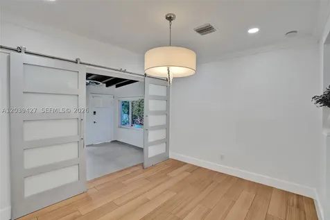 213 NE 43rd Street Miami FL 33137