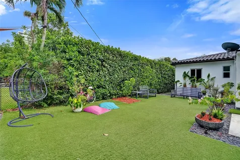 213 NE 43rd Street Miami FL 33137