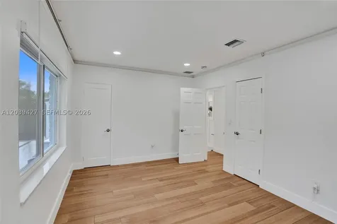 213 NE 43rd Street Miami FL 33137
