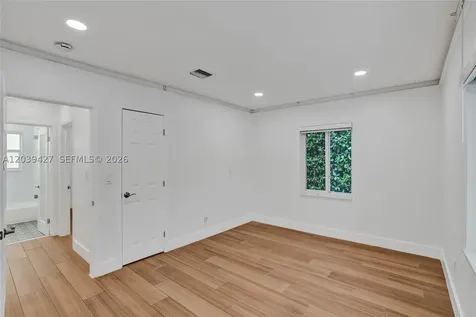 213 NE 43rd Street Miami FL 33137