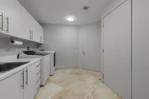 10 Edgewater Drive Coral Gables FL 33133