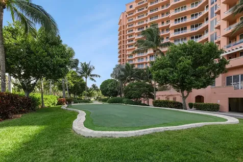 10 Edgewater Drive Coral Gables FL 33133